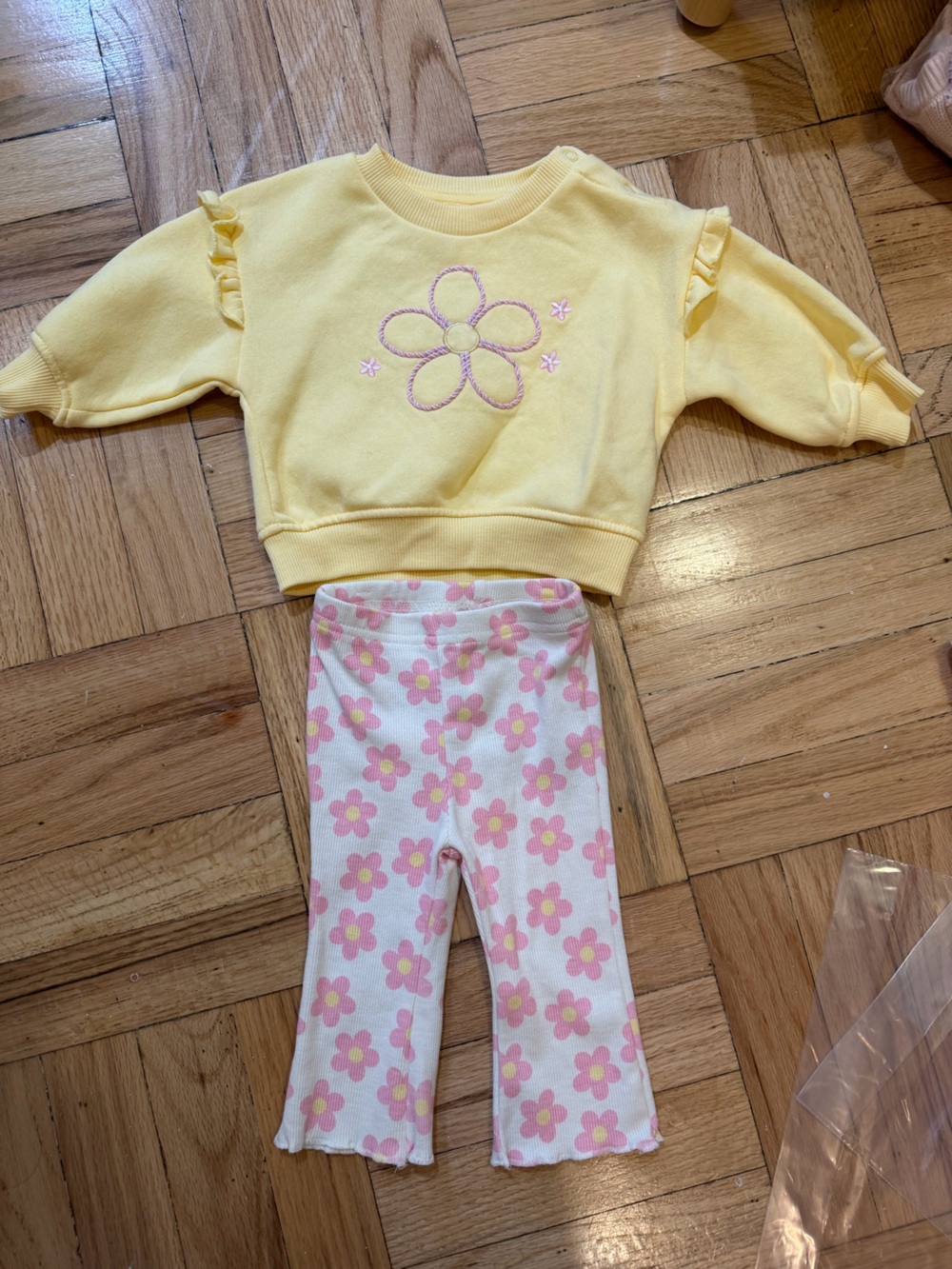 Primark Yellow embroidery Sweater and Pink Flower Leggings 3-6month Matching Set
